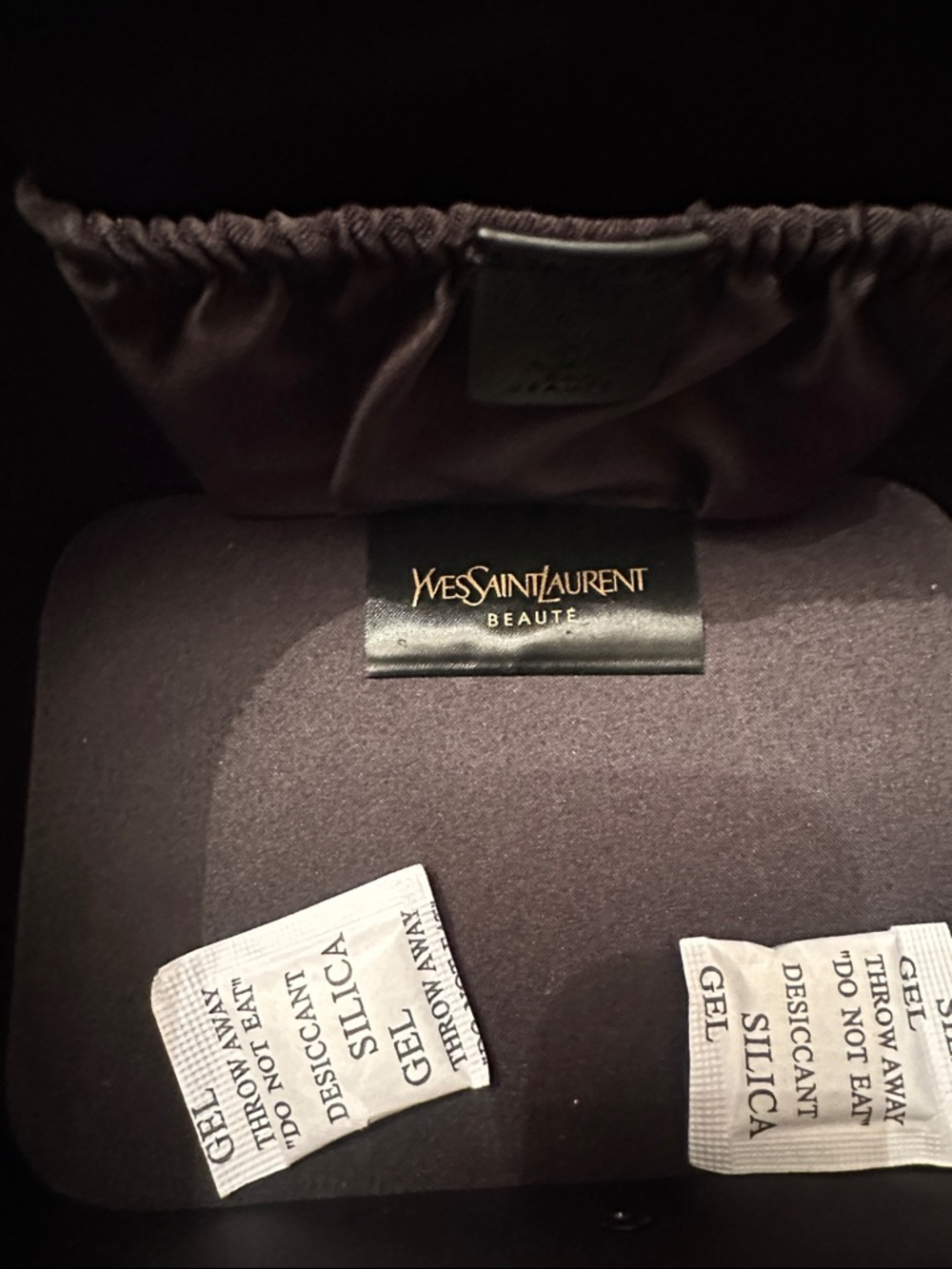 Saint Laurent Black Quilted Leather VANITY GWP (Novelty) - Picture 12 of 13